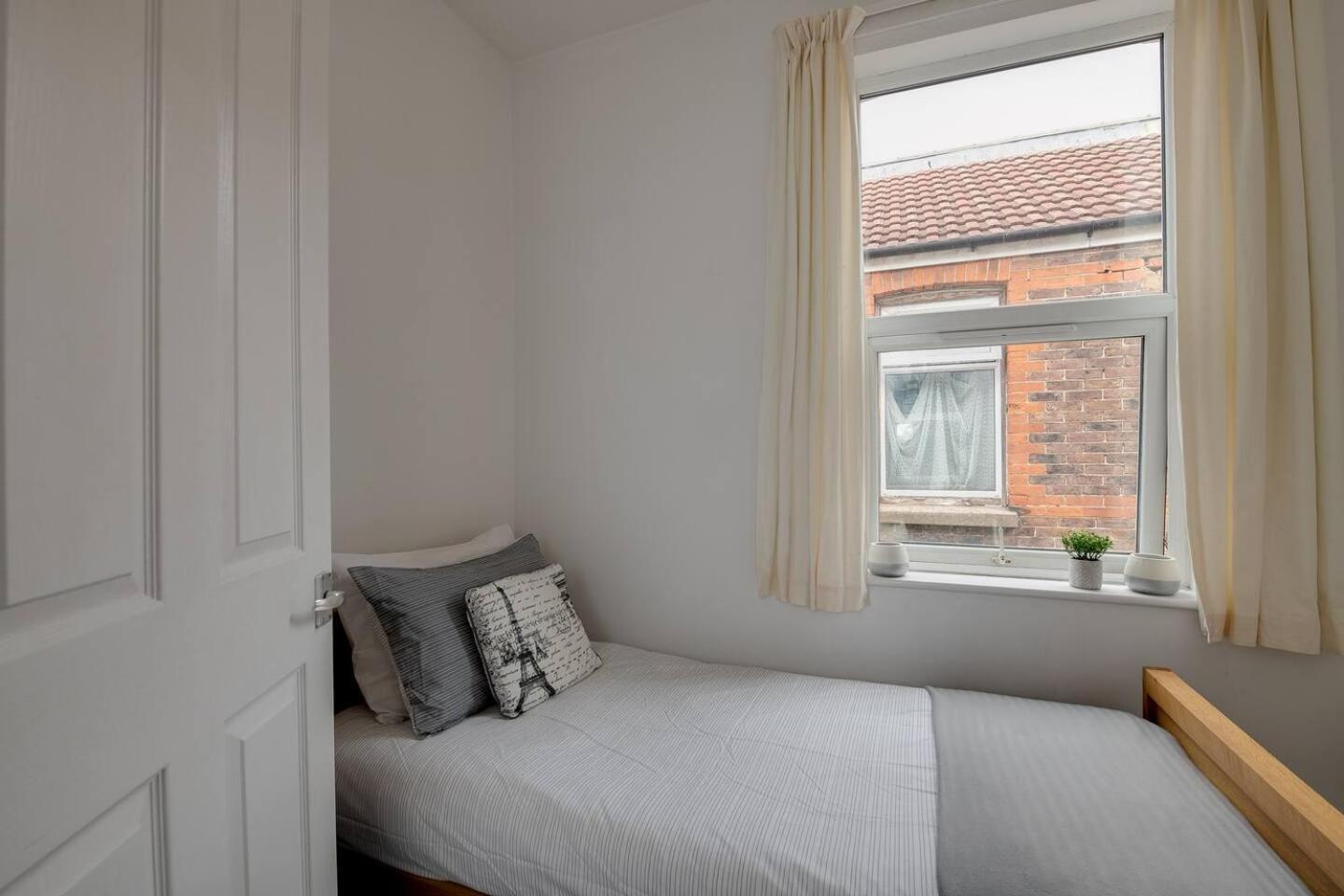 Contemporary, spacious&central 5B perfect for groups Portsmouth Exterior foto